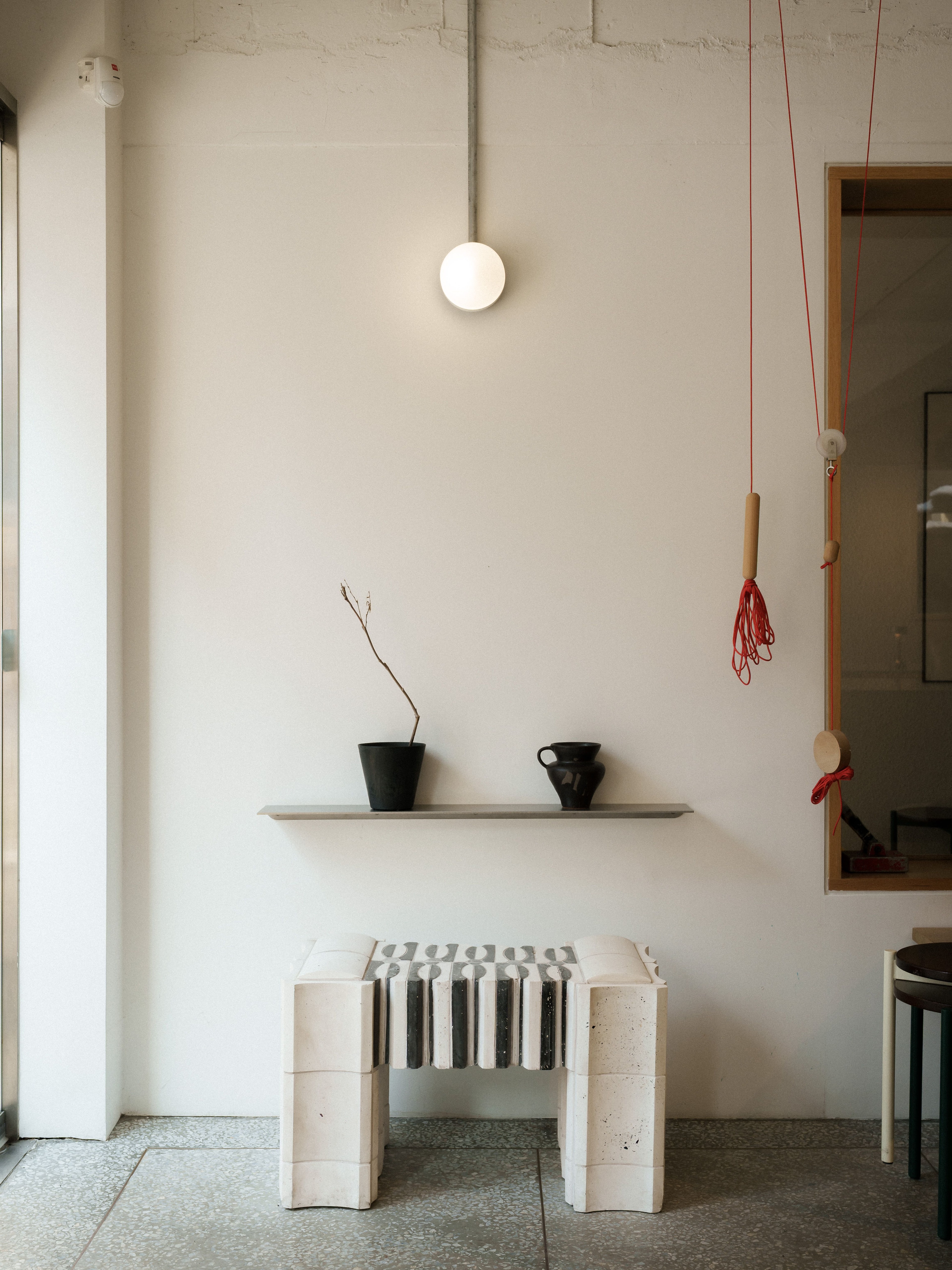 Engineering Club Samgakji is a recently opened coffee house located on the corner of an alley in Samgakji, Seoul.